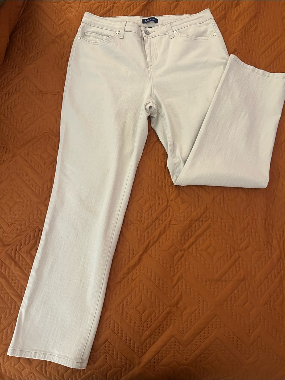 Bandolino Cream color Women's Jeans with Navy Label